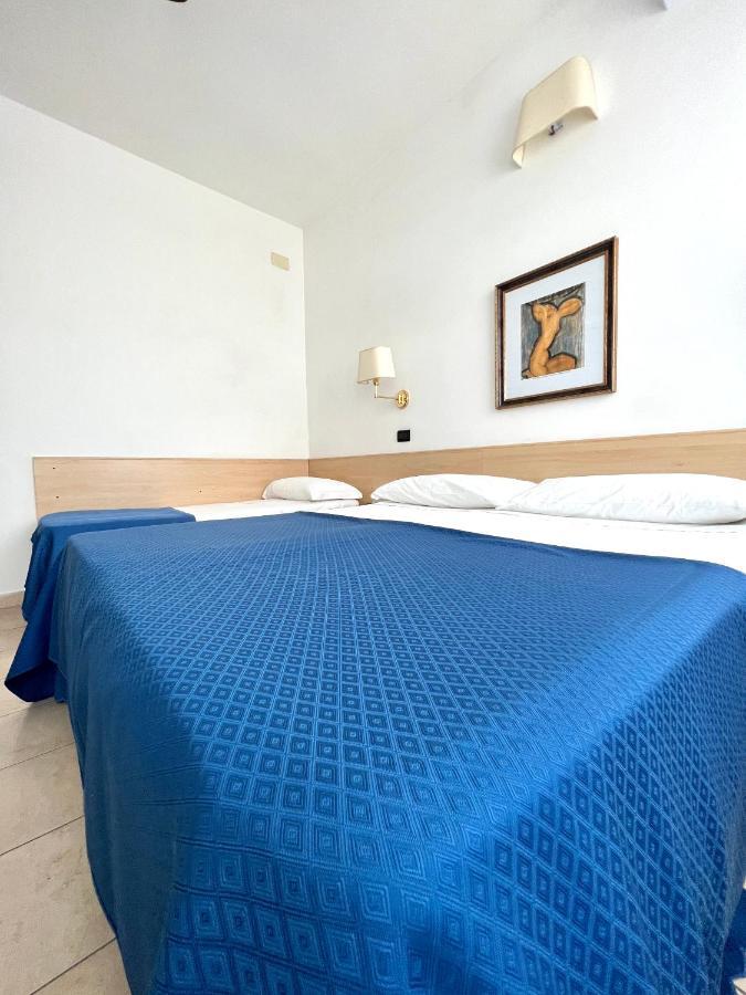 Hotel B&B Montecarlo Milano Marittima Esterno foto