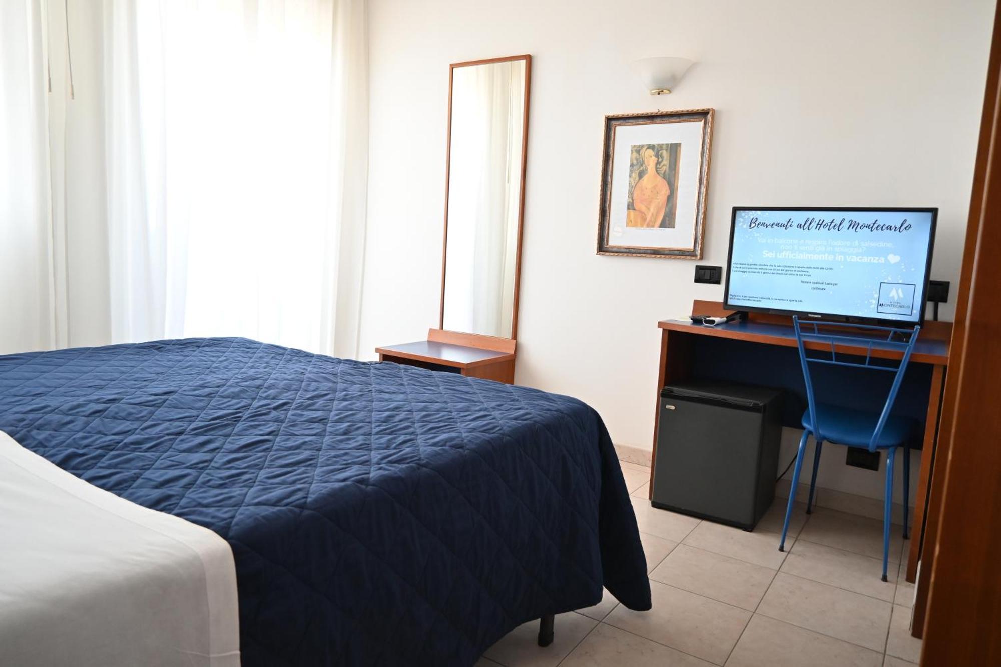 Hotel B&B Montecarlo Milano Marittima Camera foto